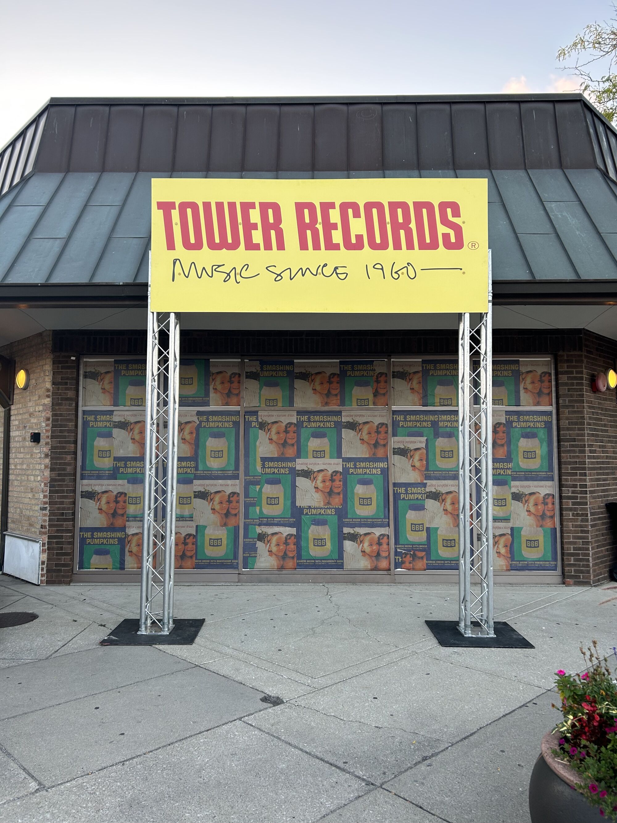 In The Loop Magazine Tower Records 1993, 4 Day Pop Up Event, At Madame  ZuZu's In Highland Park - In The Loop Magazine